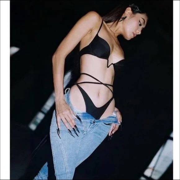 NWT Mugler H&M Limited Edition Black Bikini Top - Picture 2 of 9